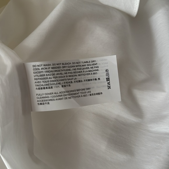 Theory V-Neck Volume Dress in Good Linen - Picture 5 of 8